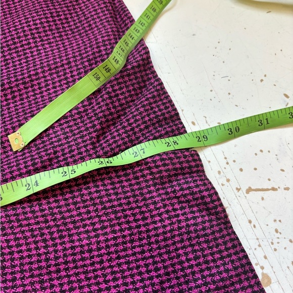 Pink And Black Houndstooth Pencil Skirt - Picture 4 of 6